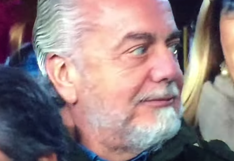 Il gol di Hamsik e la reazione di De Laurentiis in tribuna Il gol di Hamsik e la reazione di De Laurentiis in tribuna